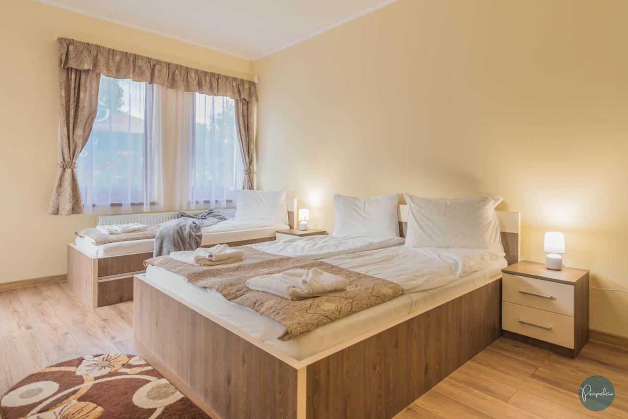 Farkas Panzio Bed and Breakfast Praid Exteriör bild
